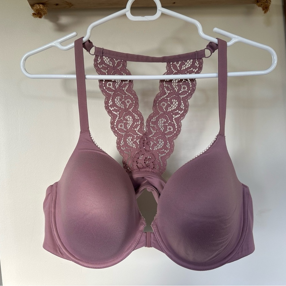 Victoria's Secret Body by Victoria Perfect Shape Lace Razorback Front Close Bra